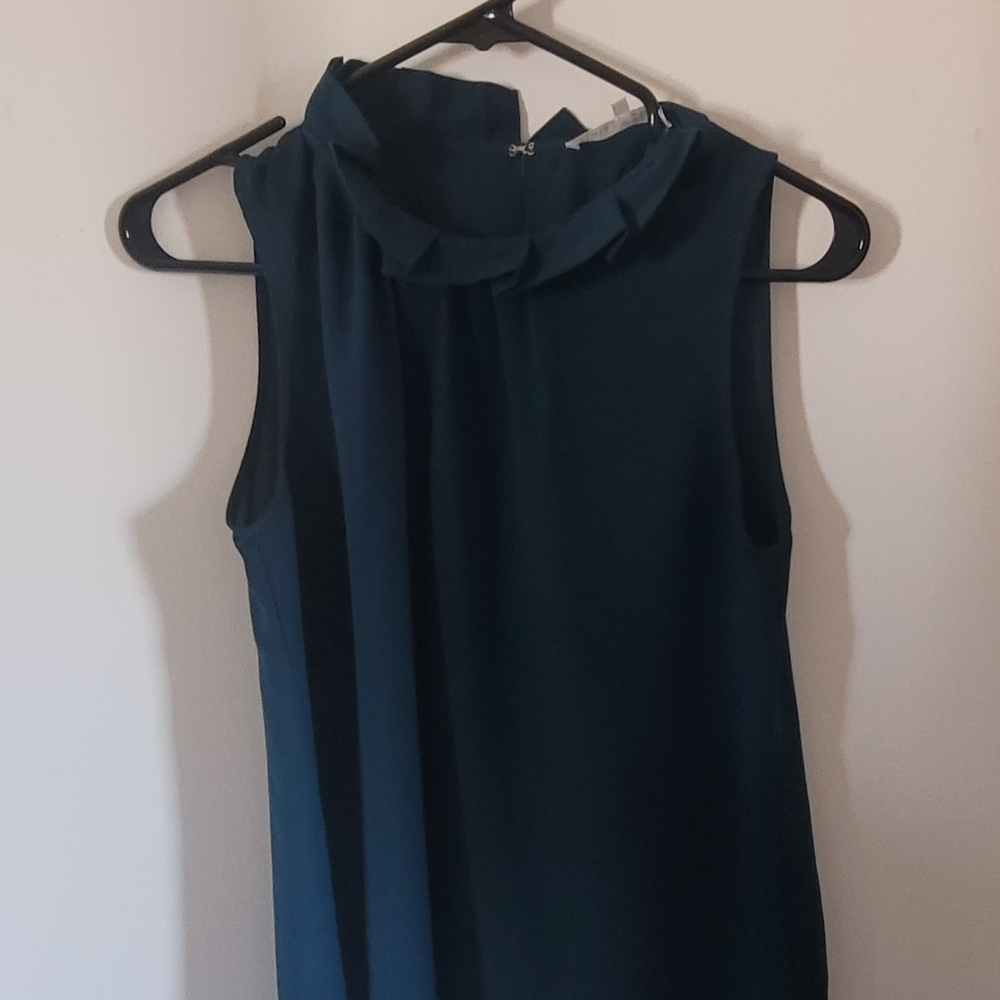 Violet & Claire Sleeveless Blouse in Deep Teal